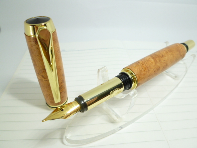 美品 高級銘木 花梨 瘤杢 万年筆 金杢犀 【公式通販】