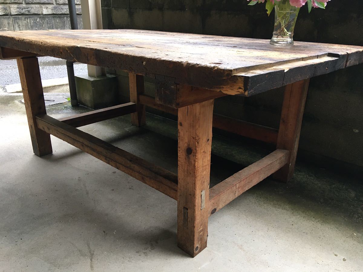 □レトロ□古い木古い学校 図工室 良い木味のテーブル 作業台 ずっしり