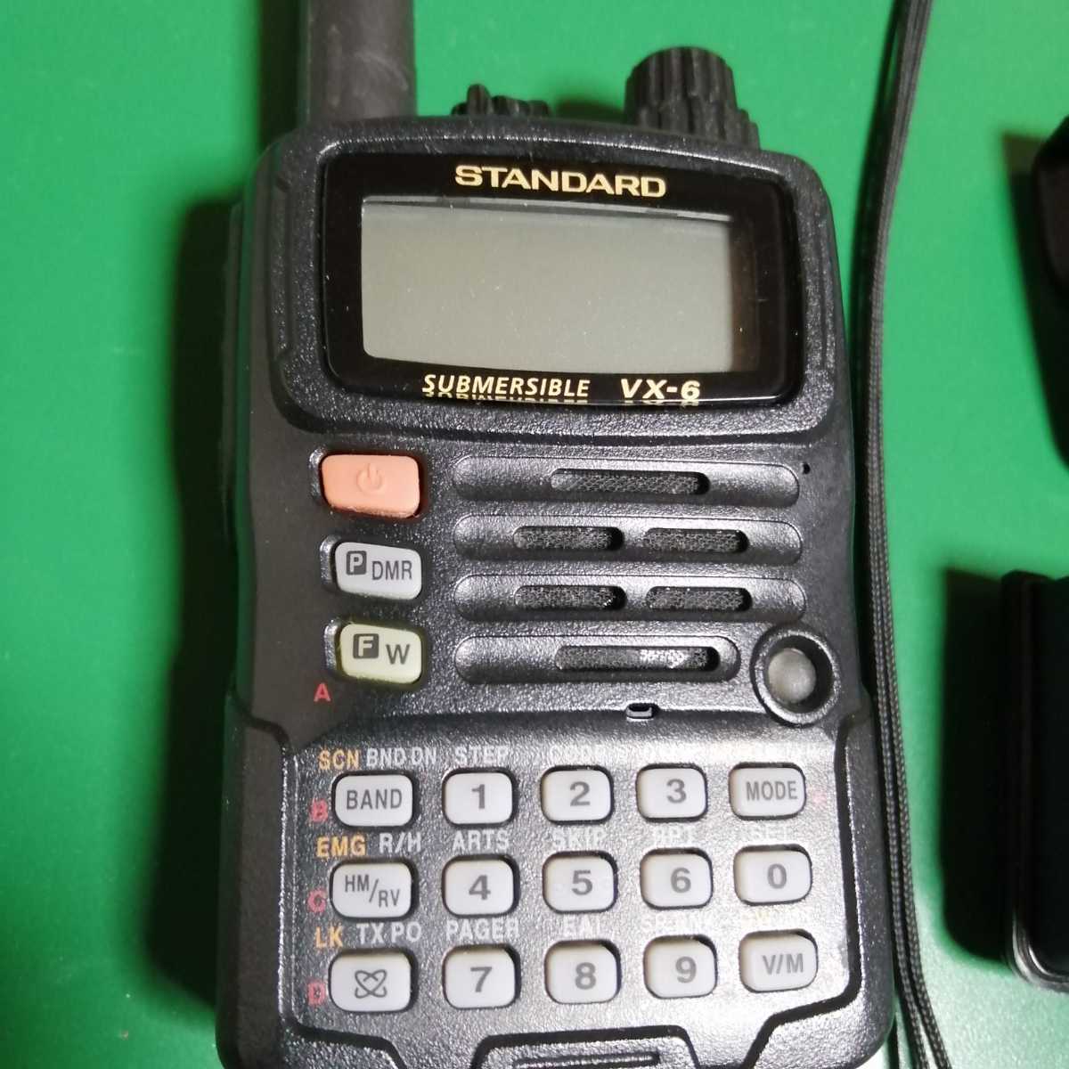 YAESU VX‐6 144/430MHz デュアルバンドハンディトランシ－バ－ VX-6