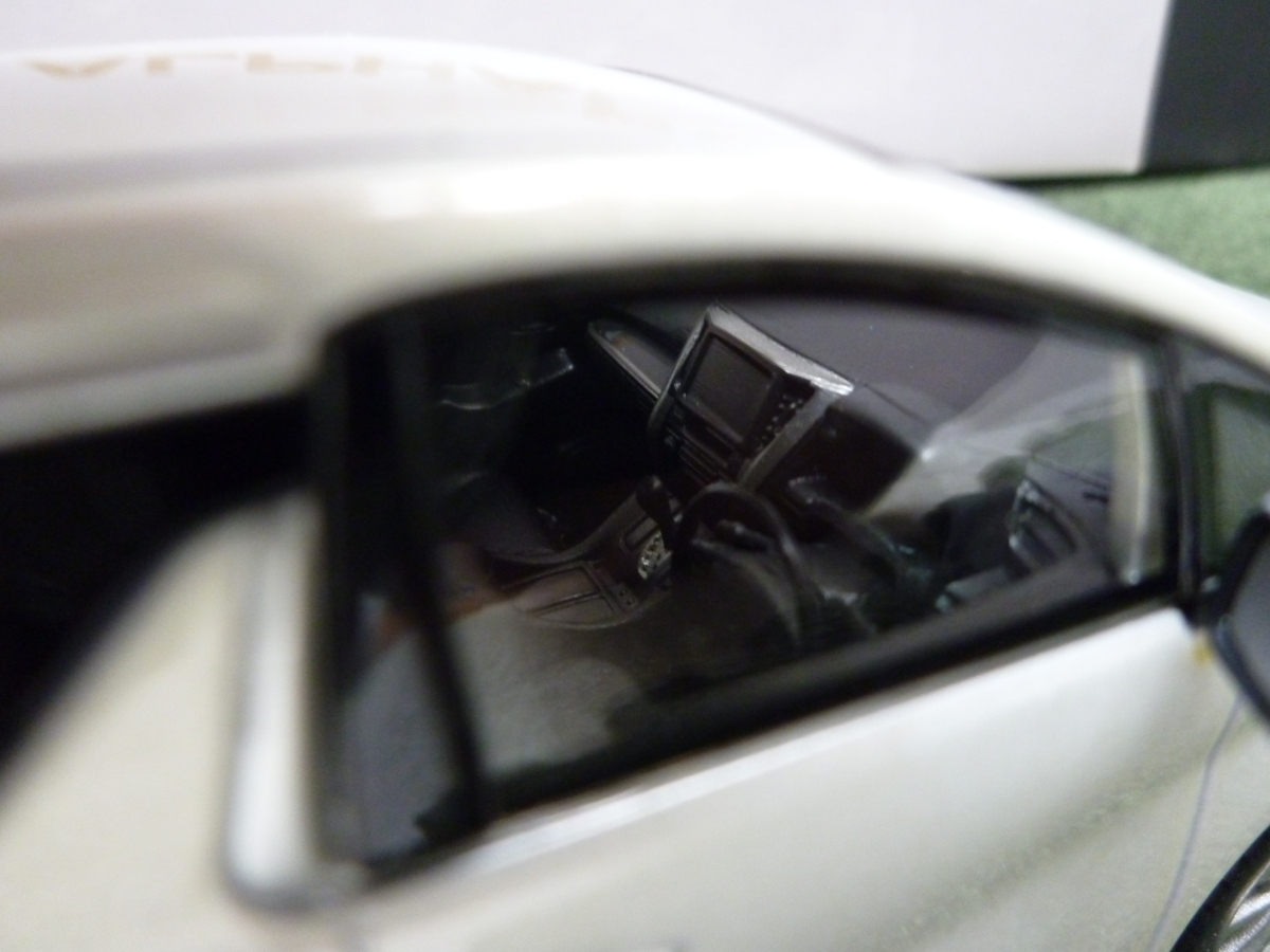 アルファード 1⁄30 トヨタ カラーサンプル 非売品 ALPHARD 30系前期 2 