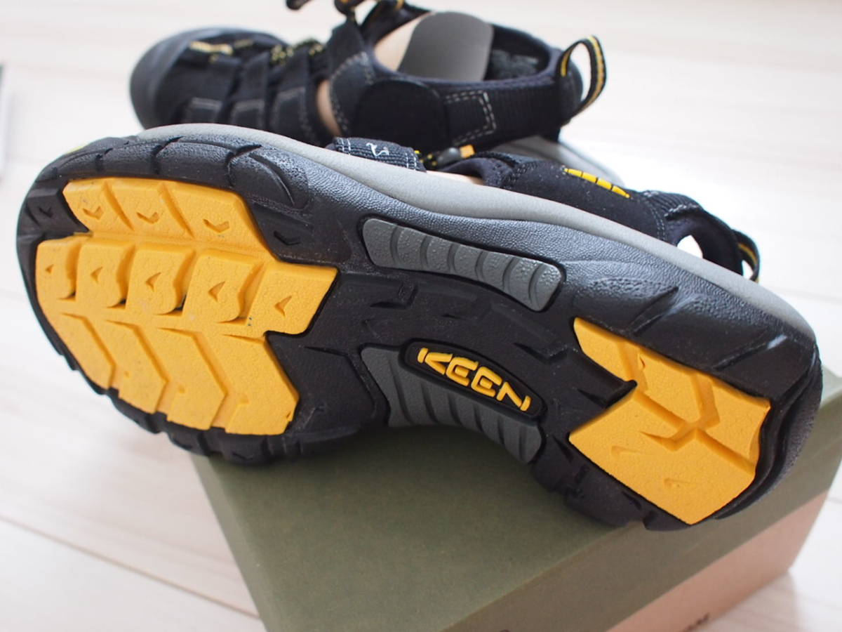 キーン サンダル keen 限定展開 夏 &frasl; ユニーク STORE（フリークスストア） FREAK'S メンズ 2020年春夏最新アウトドアサンダル特集 ヨギ ニューポート レディース スポーツサンダル ROCK