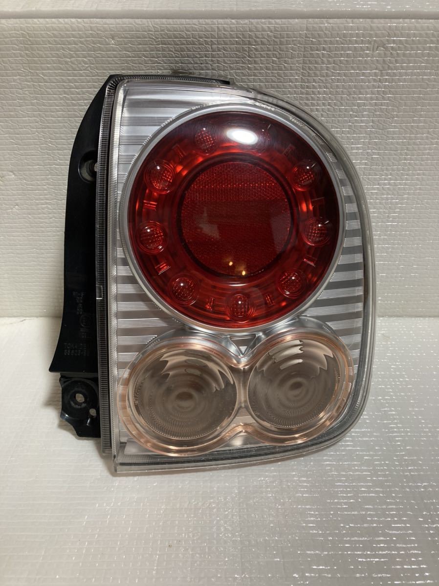 ラパンショコラ HE22S 右テールランプ ユニット コキズ等ありますが