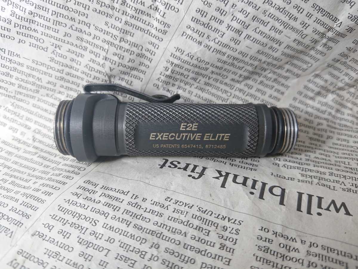 SUREFIRE EXECUTIVE ELITE E2E 懐中電灯 【公式通販】