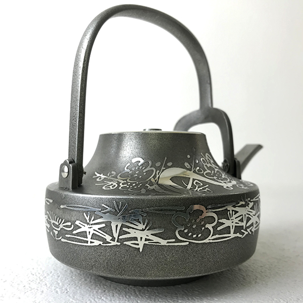 浪華錫半造 本錫製 本錫 屠蘇器 松竹梅 銚子 盃台 三つ組盃 酒器　工芸品 本錫 松竹梅 酒器 本錫製 浪華錫半造 銚子 盃台