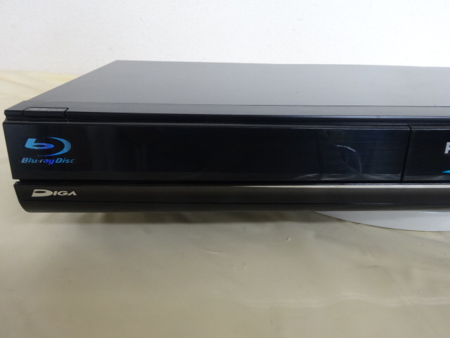 4117☆ 2010年製 Panasonic ブルーレイレコーダー DMR-BW690 Bcas