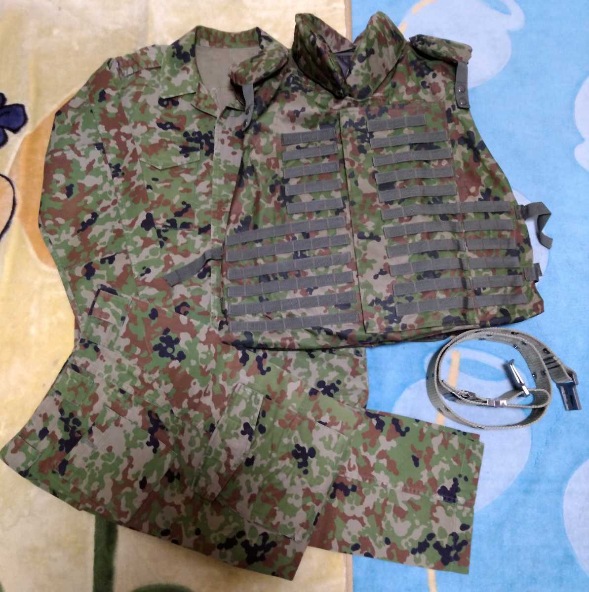 陸上自衛隊 迷彩服2型上下 防弾チョッキ2型 弾帯付き セット 戦闘服