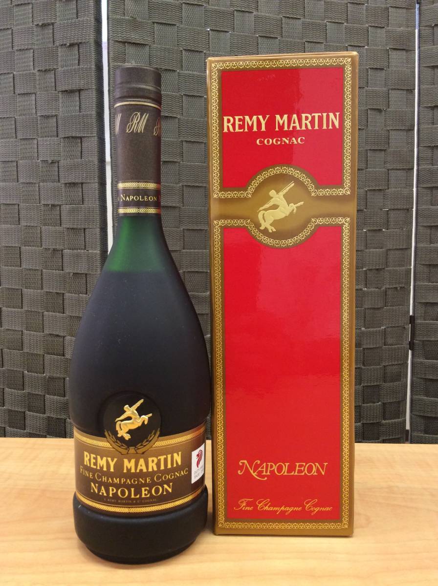 8628□ 未開栓 レミーマルタン REMY MARTIN ナポレオン NAPOLEON FINE