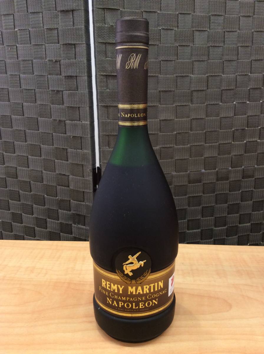 8628□ 未開栓 レミーマルタン REMY MARTIN ナポレオン NAPOLEON FINE