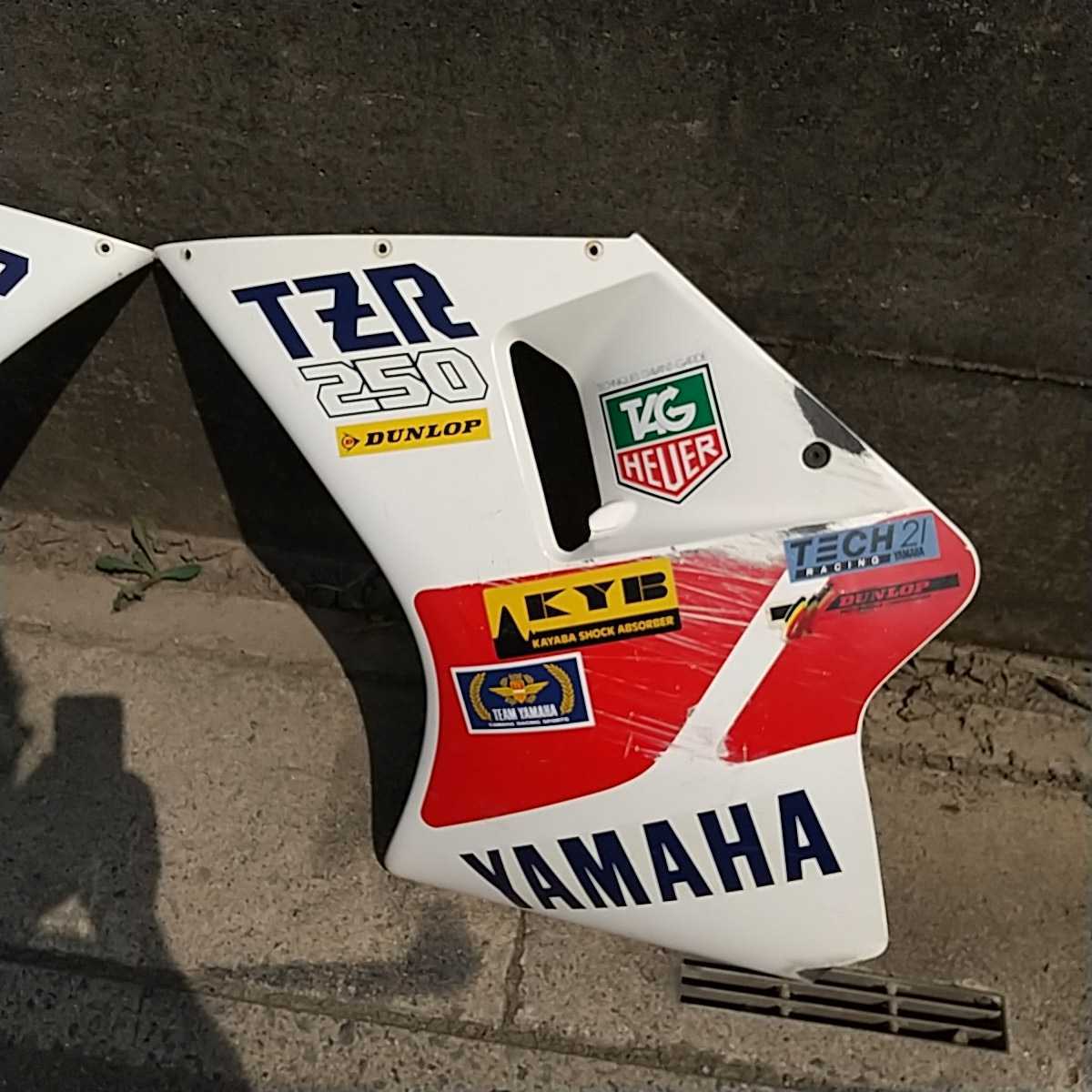 YAMAHA TZR250 1KT サイドカウル 左右セット TZR250 1KT サイドカウル 左右セット 1KT TZR250 YAMAHA 希少!! サイド