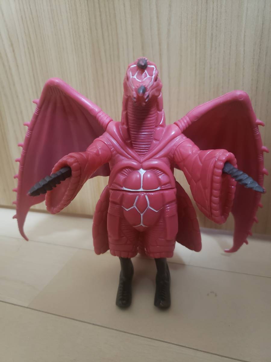 ウルトラマンパワード　パワードジャミラ　パワードドラコ　パワードケムラー　ソフビ パワードドラコ ウルトラマンパワード ソフビ フィギュア 怪獣