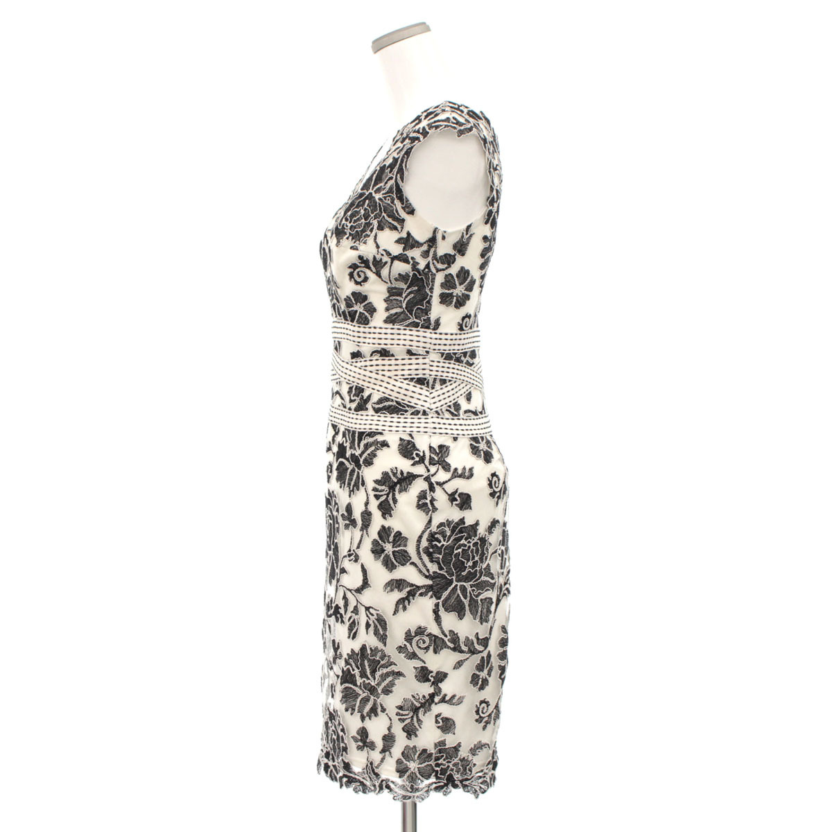 TADASHI SHOJI　ノースリーブワンピース　パンチング　花柄　伸縮性　S ワンピース ノースリーブ SHOJI 花柄 未使用級TADASHI TADASHI 0 黒 白