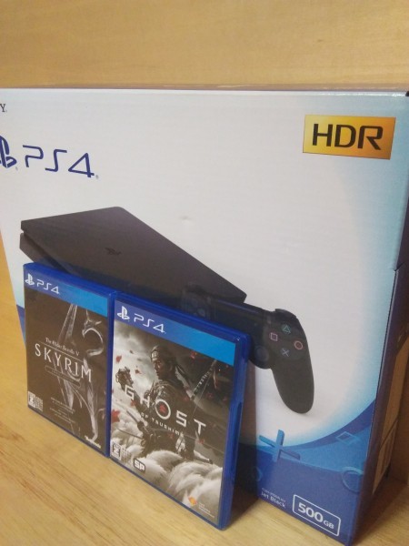 【激安大特価，大人気】 PS4本体ジェットブラック CUH-2100A 500GB +ツシマ+スカイリムSE(PS4本体)｜売買されたオークション情報、yahooの商品情報をアーカイブ公開 - オークファン PS4本体