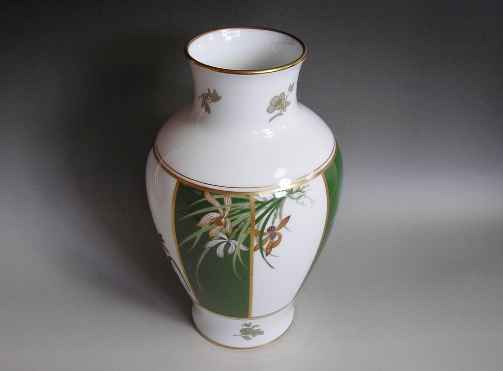 大倉陶園　青龍 限定版　フランクリン　高級磁器　花瓶 l625189991.6.jpg