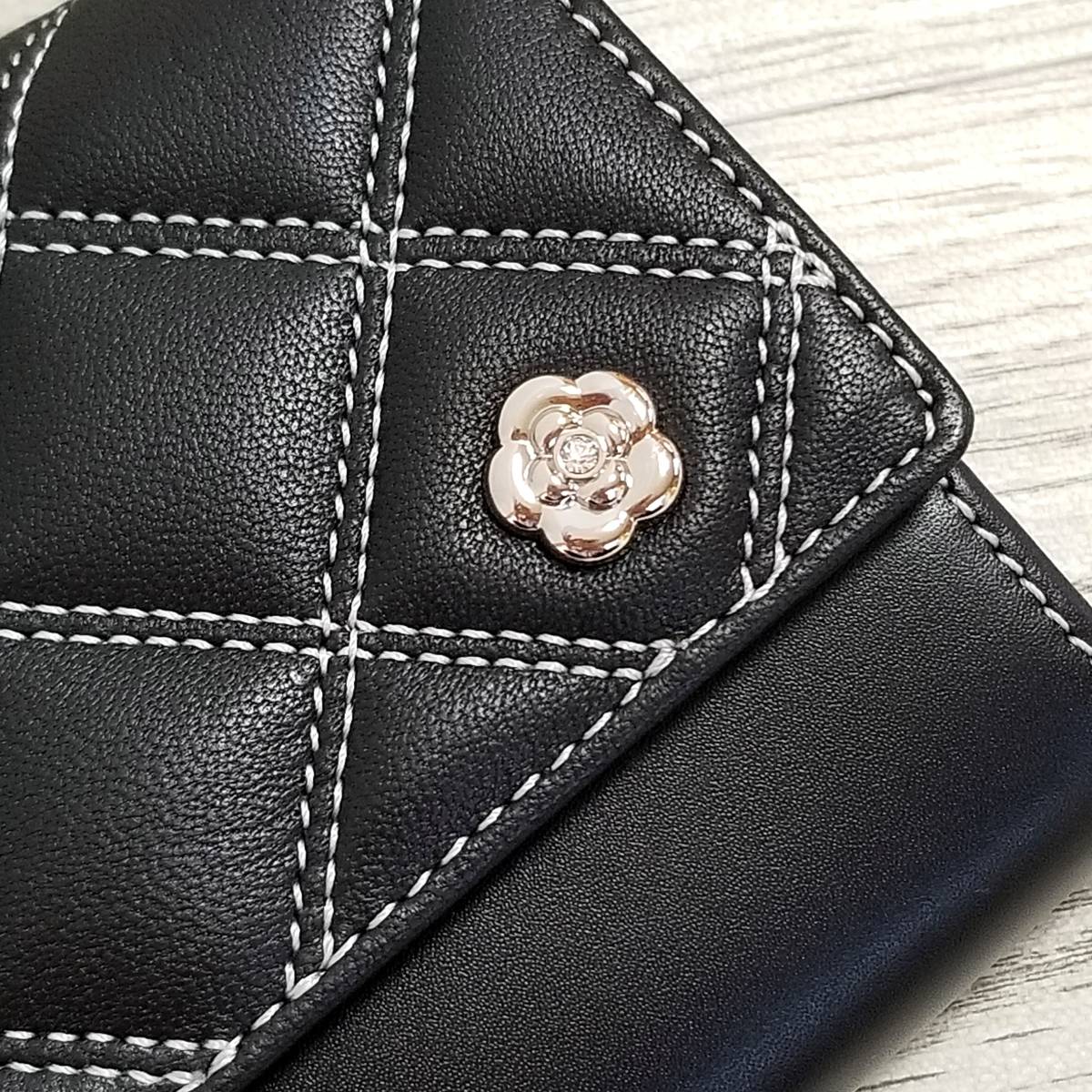 送料無料】新品◇CLATHAS クレイサス◇本革 長財布 フラップ長財布