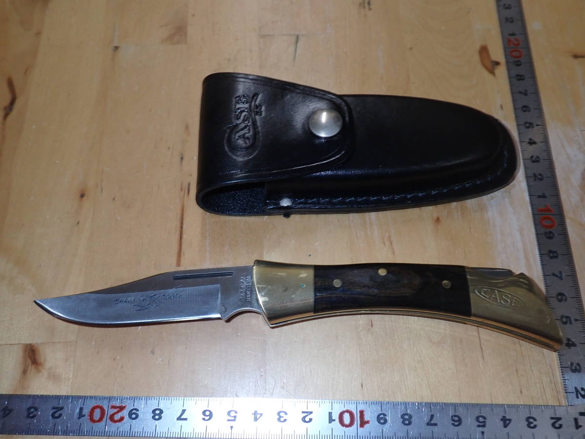 Case Shark Tooth Lockback XX Folding Hunter Vtg Vintage P197 Wood 