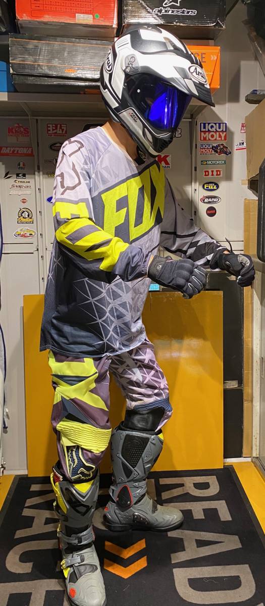 なって㈢ ヤフオク! - モトクロス FOX 上下セット モデル 汎用 パンツ ...