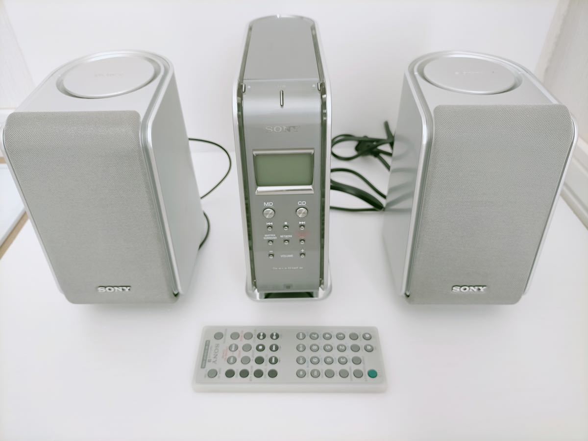 News and Information よりスタイリッシュなA4サイズの SONY Net MD