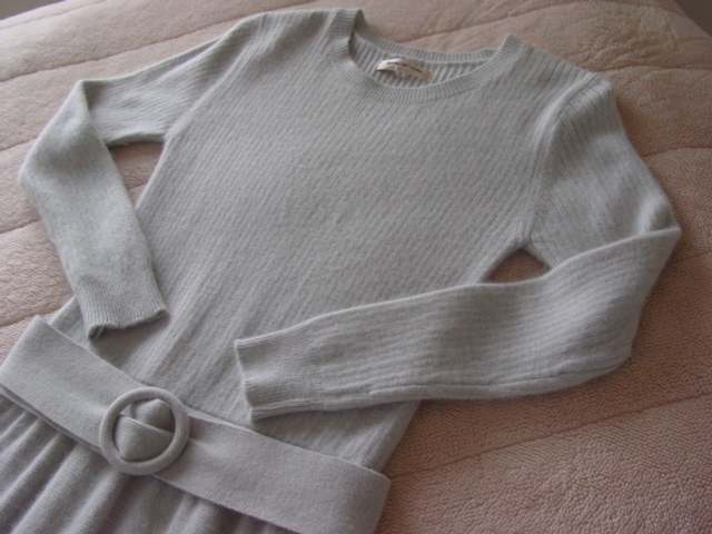 アプワイザーリッシェ ａｐｕｗｅｉｓｅｒ ｒｉｃｈｅのニットワンピース １ ワンピース 売買されたオークション情報 Yahooの商品情報をアーカイブ公開 オークファン Aucfan Com