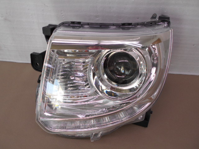 MRワゴン Wit MF33S ヘッドライト 左 HID 35320-50MB0/STANLEY W1456 中古品[H000/H146-HB2385]