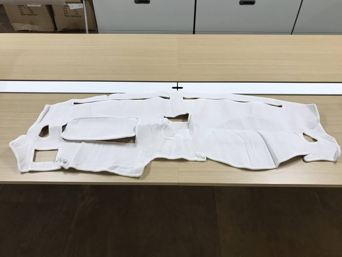 当時物 ホンダ CBアコード用 ムーンアイズ ダッシュマット ホワイト