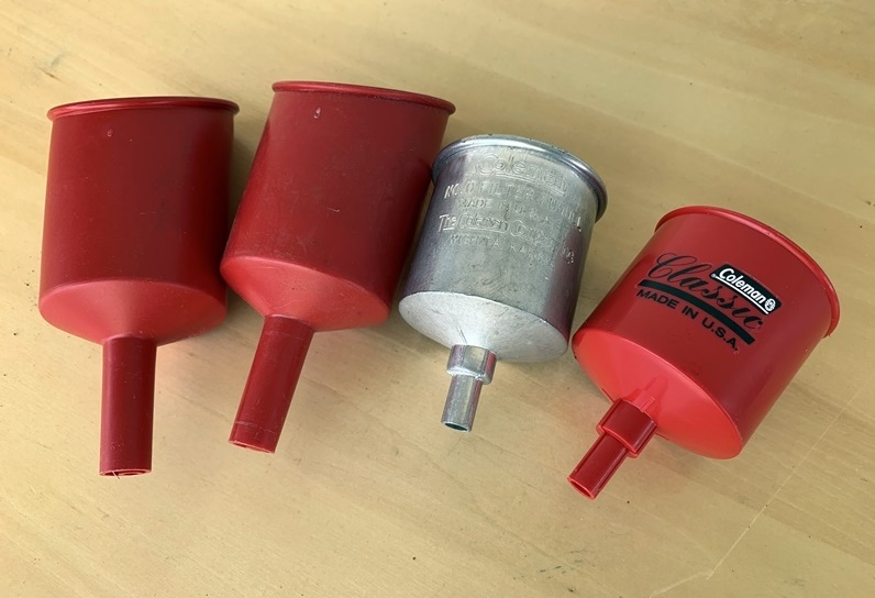 【安い，送料無料】 Coleman コールマン FLTER FUNNEL フィルターファンネル 4個 アルミ製他 フューエルファンネル 品 ジャンク扱い(ホワイトガソリンランタン)｜売買されたオークション情報、yahooの商品情報をアー ホワイトガソリンランタン