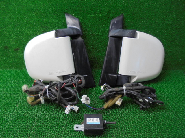 5DA1569GI5 ) 三菱 デリカスペースギア KD-PD8W 純正電格サイド