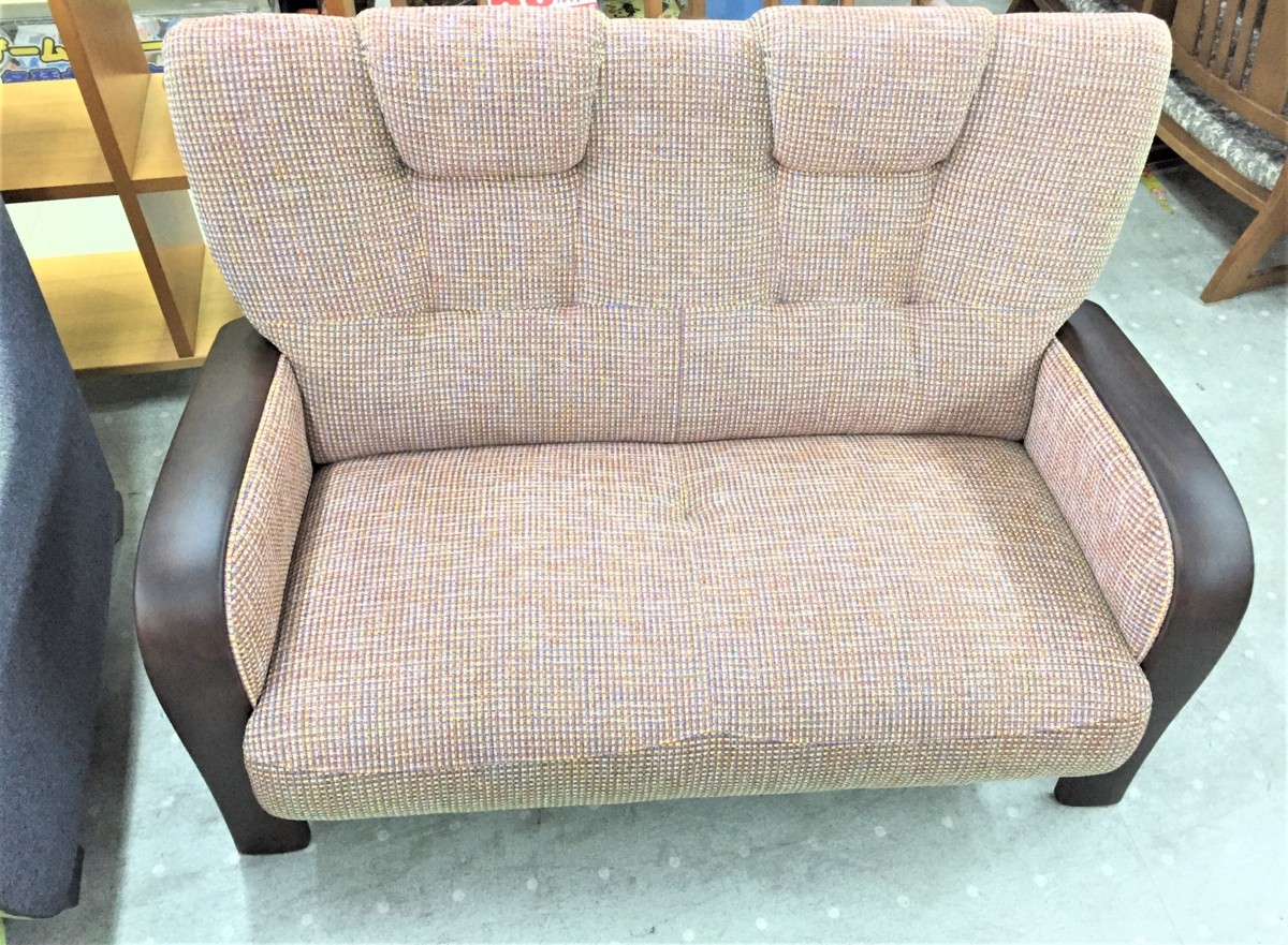 F 展示品 karimoku カリモク Chitano チターノ 2人掛けソファー 布張り