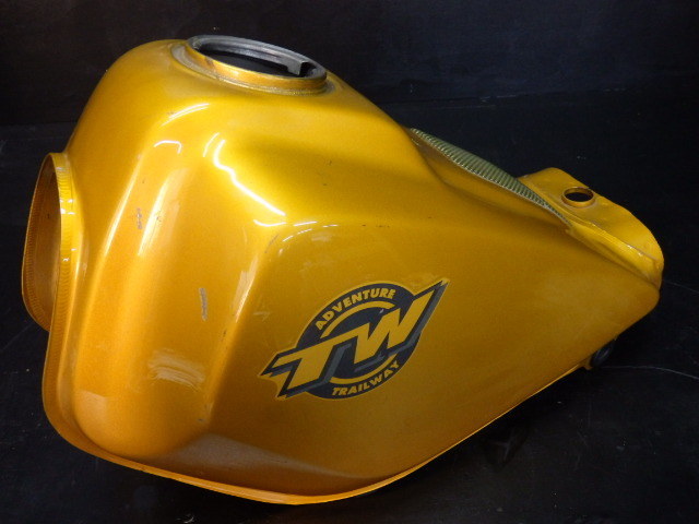 TW200 2JL 純正 ガソリンタンク YAMAHA タンクの中古品 燃料タンク 2jl
