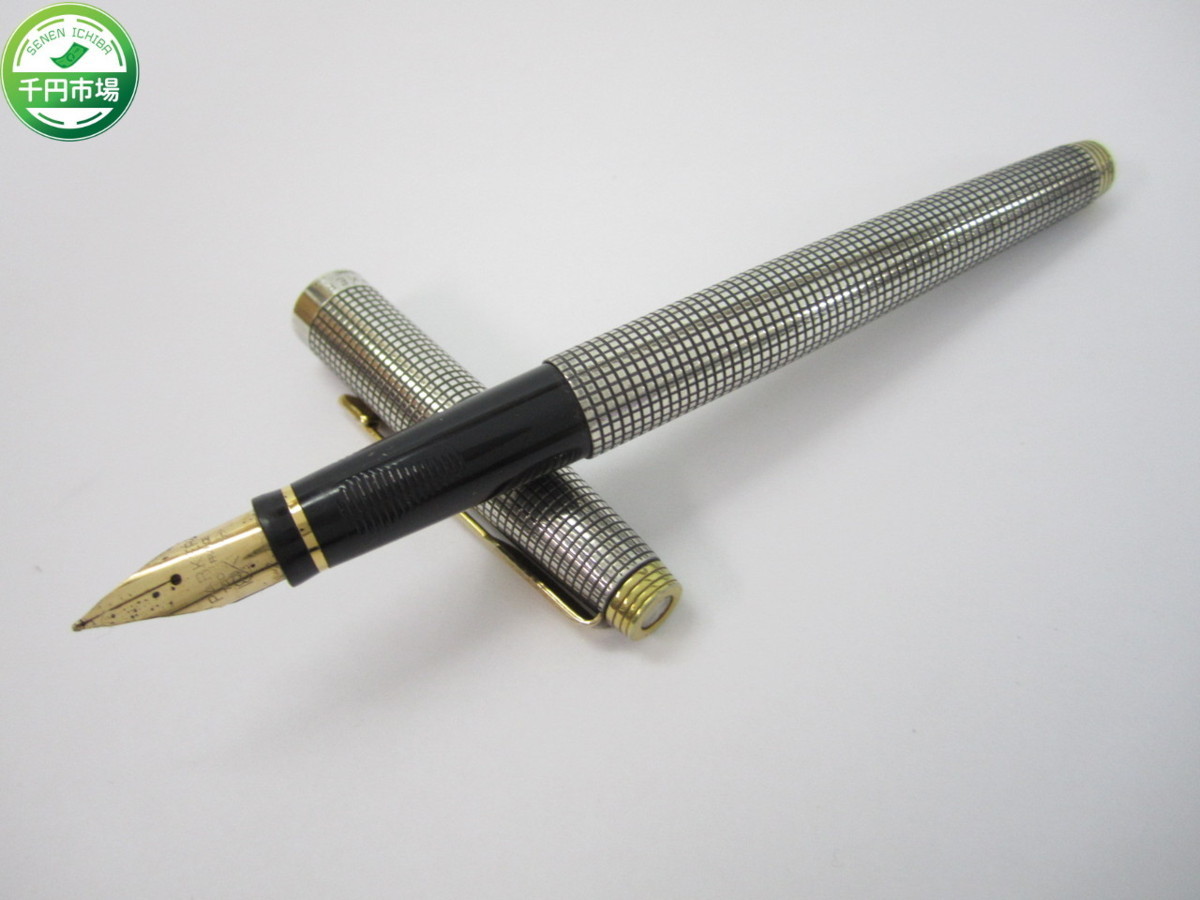PARKER 万年筆 シルバーカラー 格子柄 PARKER 万年筆 シルバーカラー