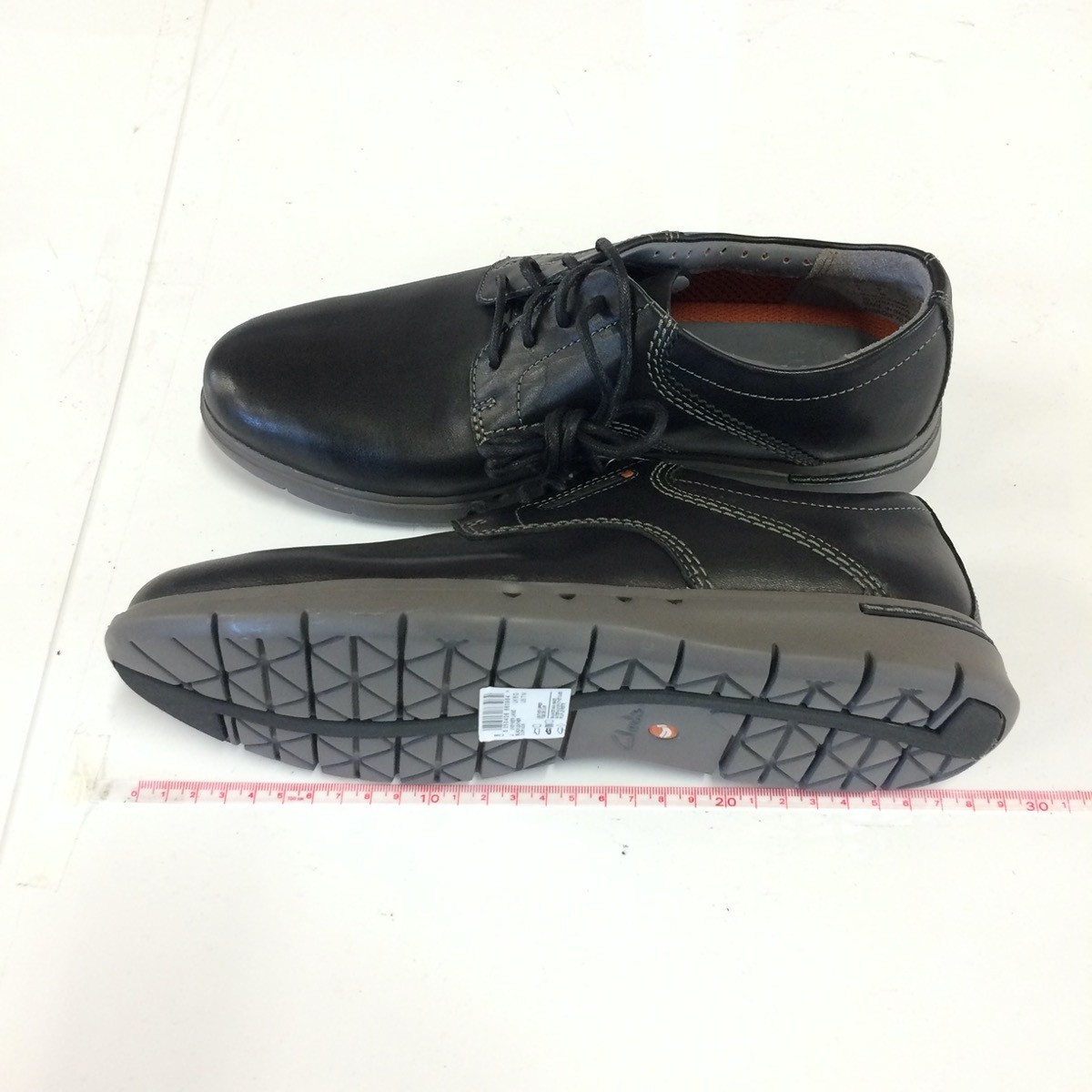 Cc93 Clarks クラークス Uk 6サイズ メンズ スニーカー 靴 ビジネスシューズ 展示品 シューズ その他 売買されたオークション情報 Yahooの商品情報をアーカイブ公開 オークファン Aucfan Com