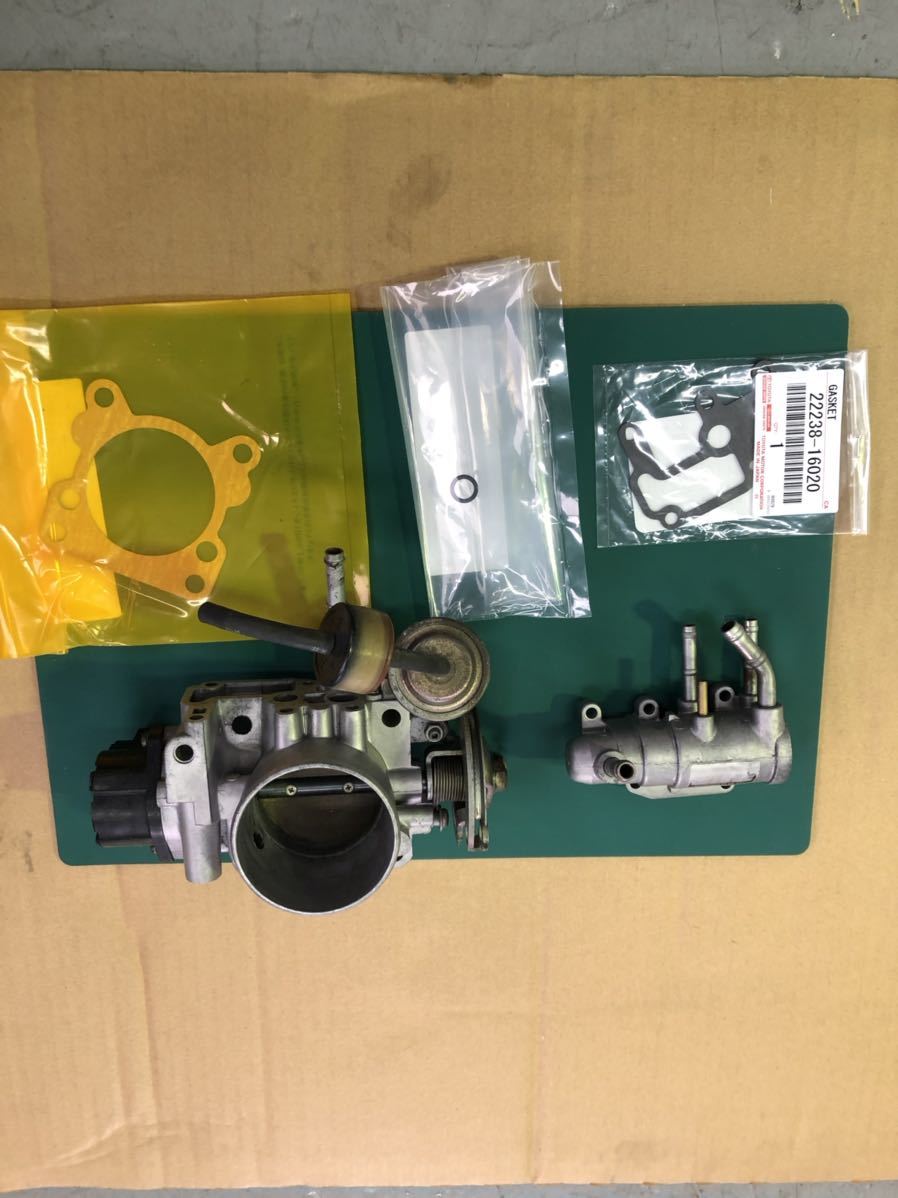 AE86 4AG スロットルボディ おまけ付き 中古