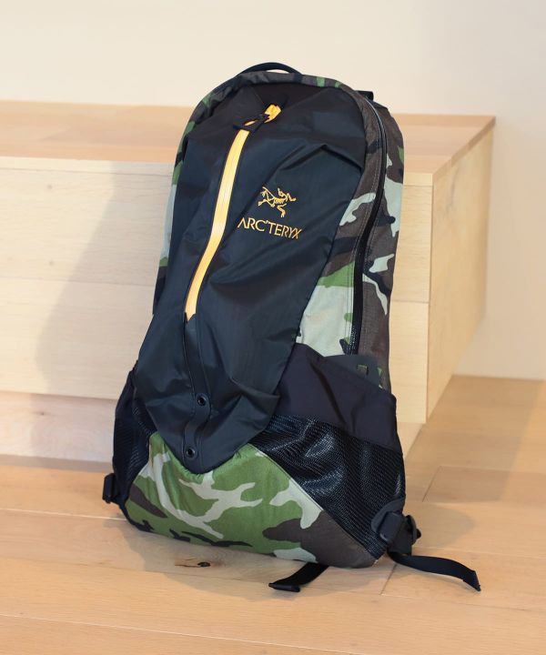 【セール，人気SALE】 アウトドア/普段使いに ARC'TERYX アークテリクス &times; BEAMS/別注 ARRO 22 迷彩 カモ 22L(アークテリクス)｜売買されたオークション情報、yahooの商品情報をアーカイブ公開 - オークファン アークテリクス