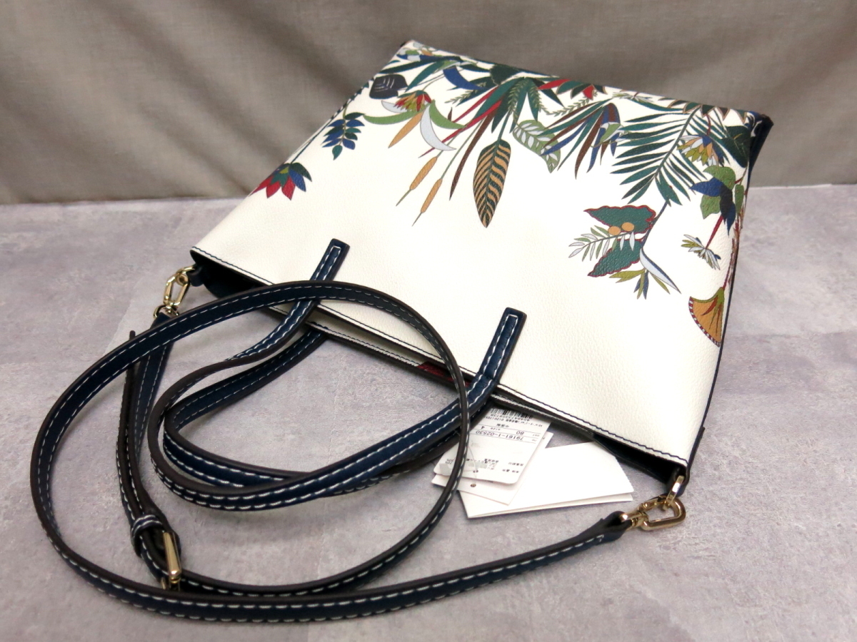 ○未使用○TORY BURCH トリーバーチ○ボタニカル柄○PVC レザー○2way 