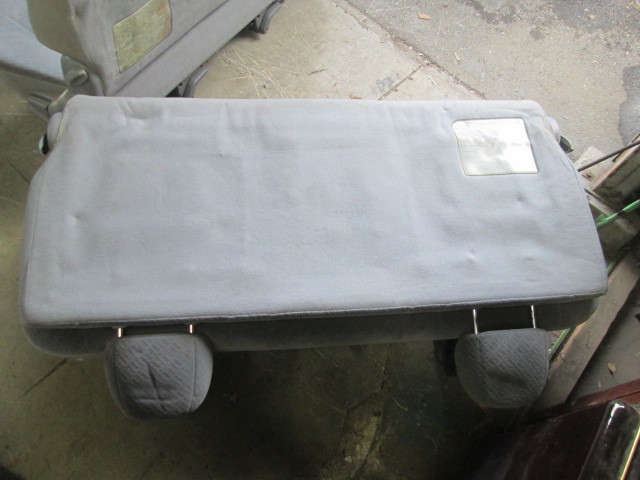 ５６４２、ハイエース　200系　スーパーGL　セカンドシート　中古です。前橋市からです。 