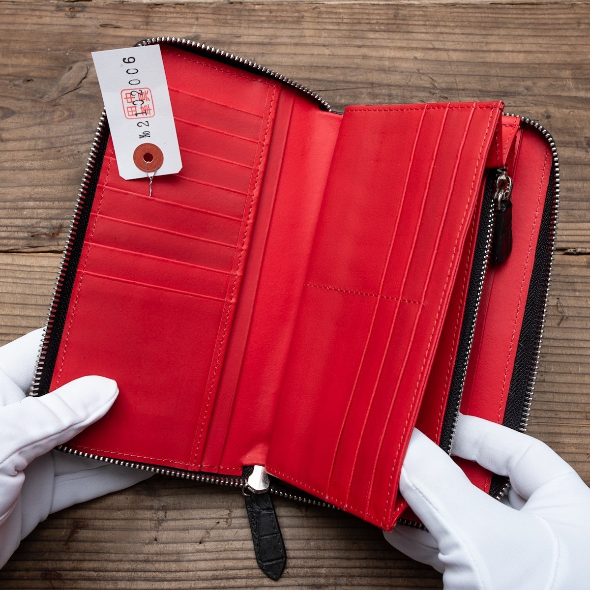 黒 赤 ギャルソン クロコダイル メンズ 財布 長財布 ラウンドファスナー 1円 一円 ワニ 腹 鰐 黒 ブラック 長財布 小銭入れあり 売買されたオークション情報 Yahooの商品情報をアーカイブ公開 オークファン Aucfan Com