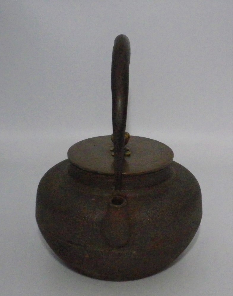 煎茶道具 時代物 花押 時代鉄瓶 龍文堂 安之助 銅製蓋 刷毛目地紋 龍文堂