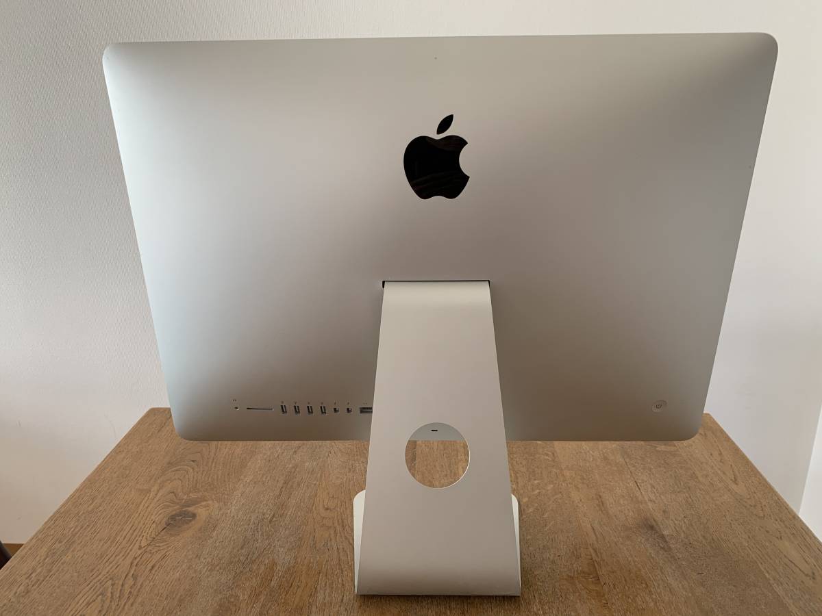 iMac (21.5-inch， Late 2013) /HDD1TB/メモリ8GB