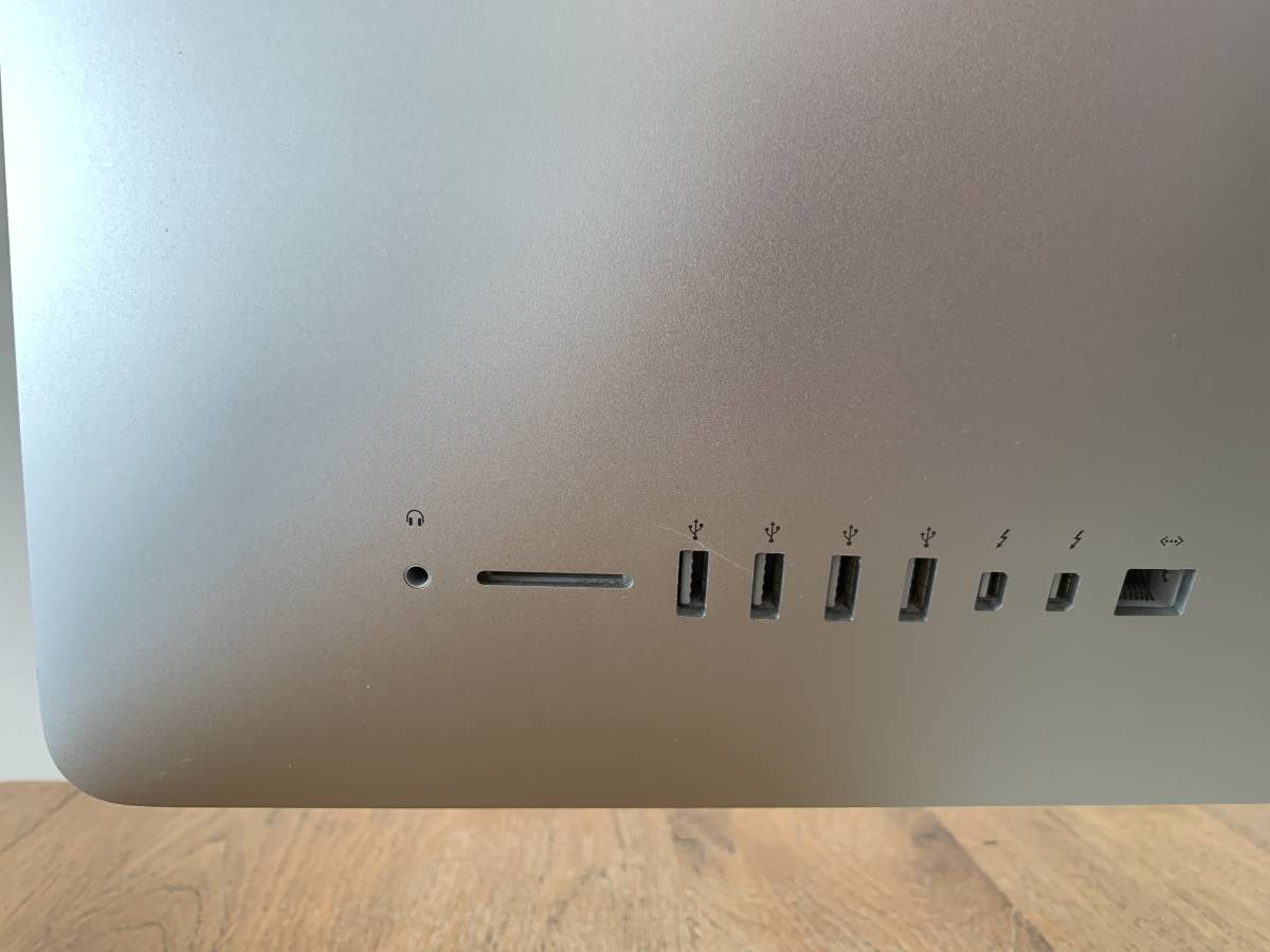 iMac (21.5-inch， Late 2013) /HDD1TB/メモリ8GB