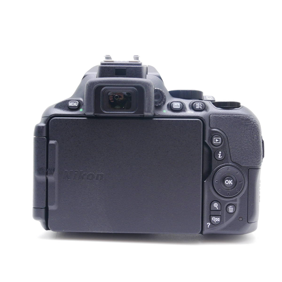 美品】Nikon D5600 ダブルズームキット 【公式通販】