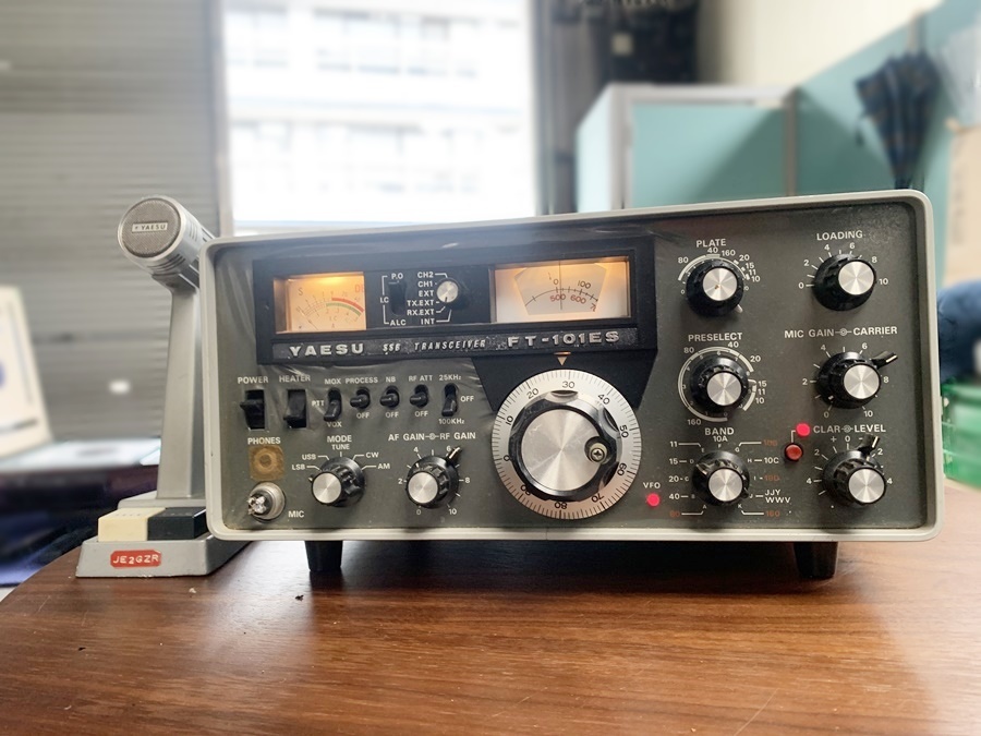 豊富な，お買い得 R4 YAESU FT-101ES YD-844 SSB トランシーバー+スタンド 卓上型 マイク 現状品(固定)｜売買されたオークション情報、yahooの商品情報をアーカイブ公開 - オークファン 固定
