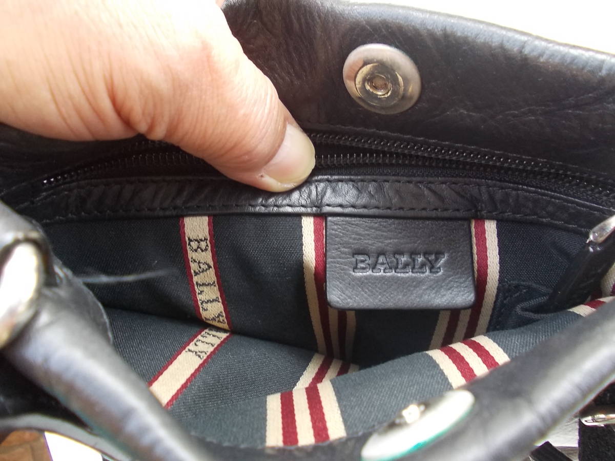 BALLY ショルダーバッグ レザー バリー バッグ ブラック 黒 メンズ