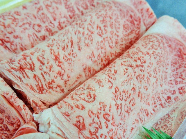 山形牛A５牝　超特肩リブロースすき焼き　３ｋｇ　（71）　 ３ｋｇ 近江牛A５牝 ２ｋｇ １，５ｋｇ 宮崎牛A５牝 特選肩