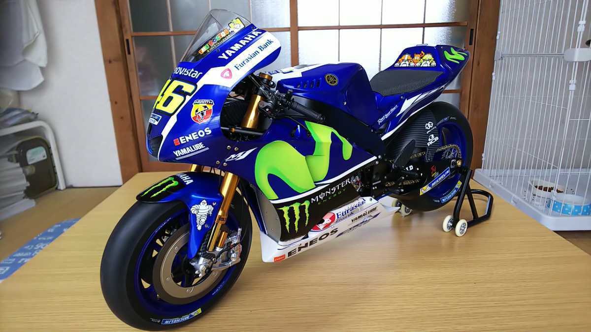 1円～ デアゴスティーニ 1/4 YAMAHA YZR-M1 バレンティーノ・ロッシ