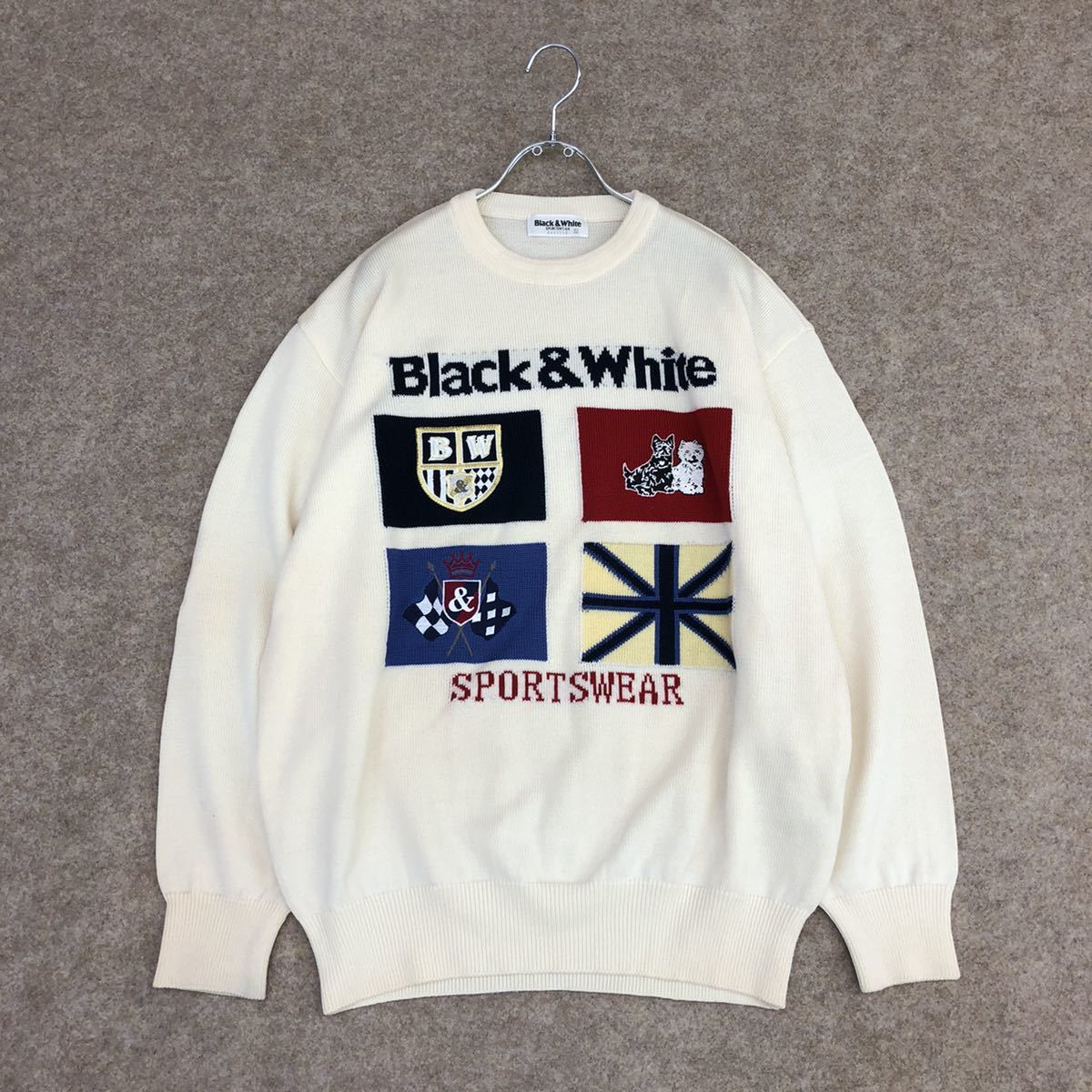 【安い，爆買い】 Zl17 大きいサイズ Black&White ブラック&ホワイト フロントロゴ ニットセーター LL クリーム オフホワイト メンズ 紳士服 ゴルフウェア(セーター)｜売買されたオークション情報、yahooの商 セーター