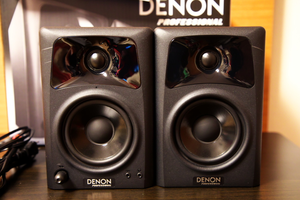 正規取扱店舗 Denon デノン Professional アンプ内蔵 モニター