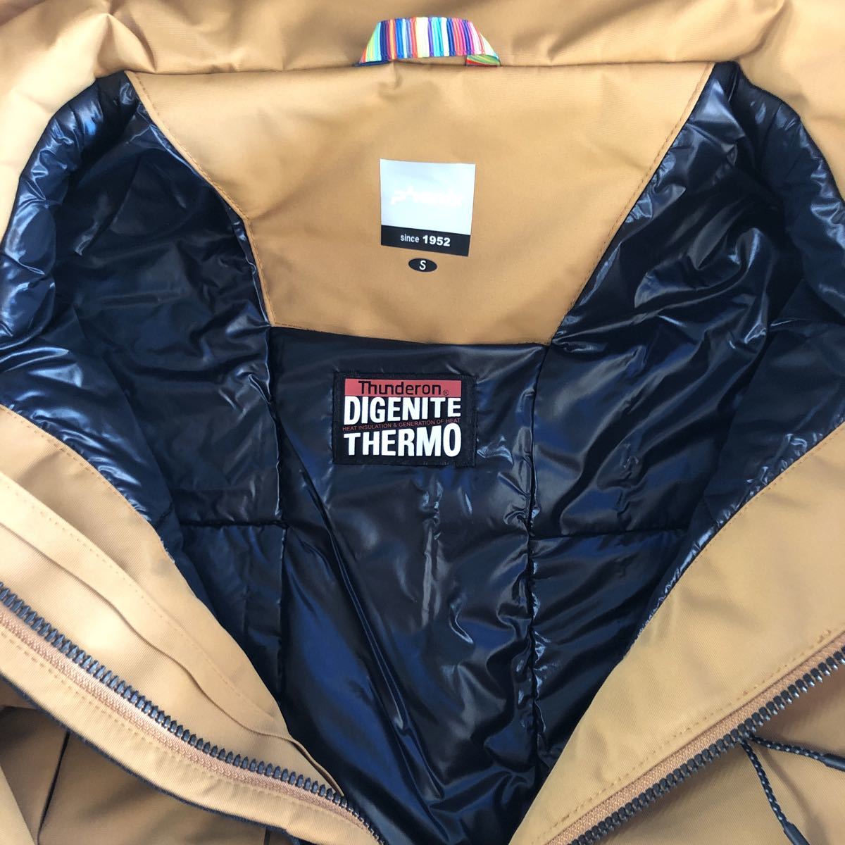 phenix &frasl;phenix outdoor JACKET MENSVERSATILE ヴァーサタイルジャケット outdoor(フェニックスアウトドア) Autumn&frasl;Winter WOMENSVERSATILE ヴァ―サタイルジャケット Collection 公式phenix フェニックス 0 T-SHIRTS 日焼け