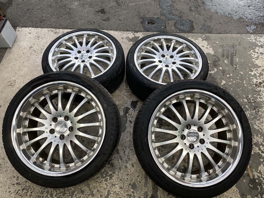 カールソン 19インチ 8.5+40 ぽし 9.5+40