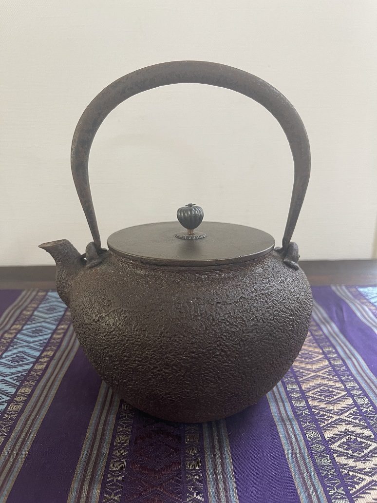 古龍文堂鉄瓶 蝋鋳法銀摘 時代 茶道具 山形鋳物 オンラインショップ [東山
