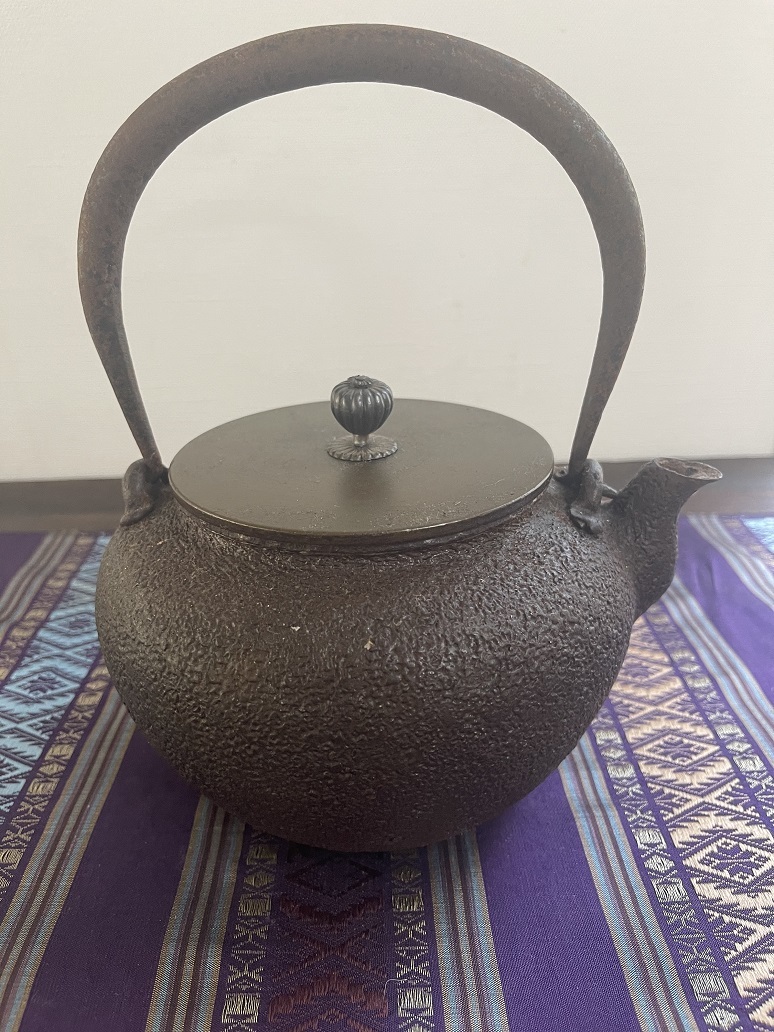 古龍文堂鉄瓶 蝋鋳法銀摘 時代 茶道具 山形鋳物 オンラインショップ [東山