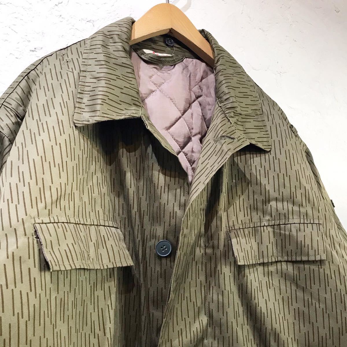 ビンテージドイツ軍レインドロップカモ中綿入りジャケット大きめ 